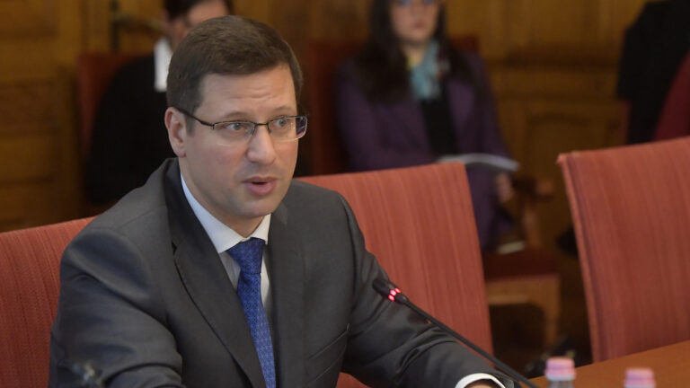 Gulyás Gergely: „Az ellenzéknek a Pride fontosabb, mint a főváros, Brüsszel pedig fontosabb, mint Magyarország”