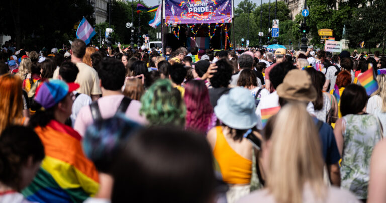 Útmutatót kaptak a belga állampolgárok, akik részt vesznek a budapesti Pride-on