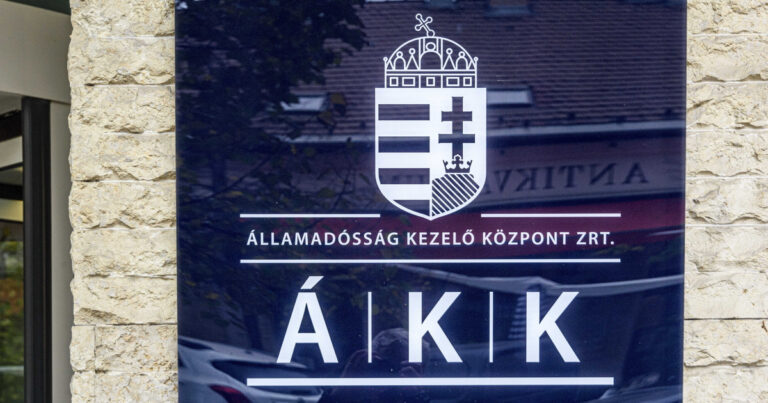 1300 milliárd forintnyi forráshoz jutott a magyar állam dollárkötvény-kibocsátással