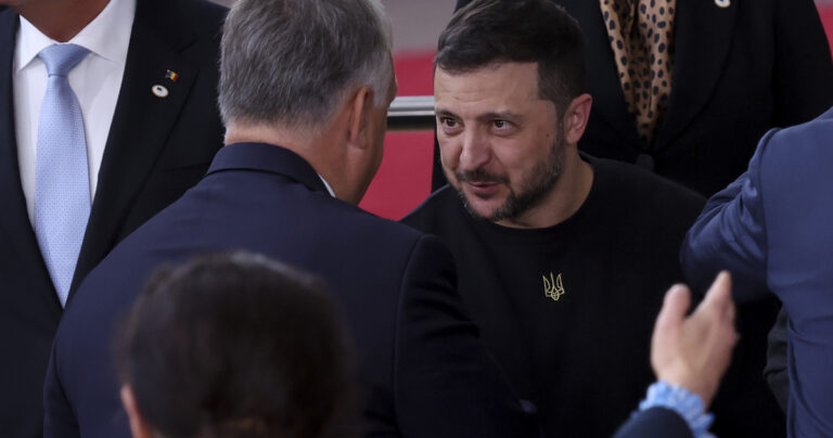 Orbán Viktor: Világossá tettük, hogy nem akarunk egy asztalnál ülni Zelenszkijjel