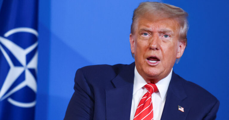 Donald Trump elszabadult a NATO-csúcson, nekiment Iránnak és az újságíróknak is