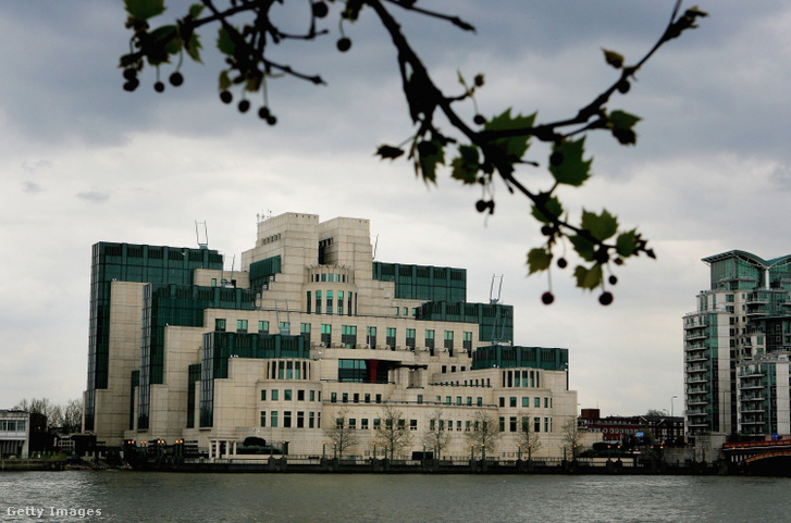Az MI6 épülete Londonban