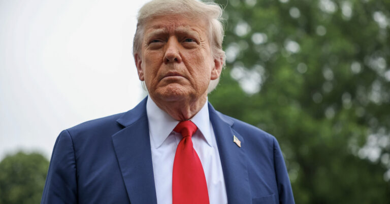 Megszületett a békemegállapodás, újabb háborút állított le Donald Trump
