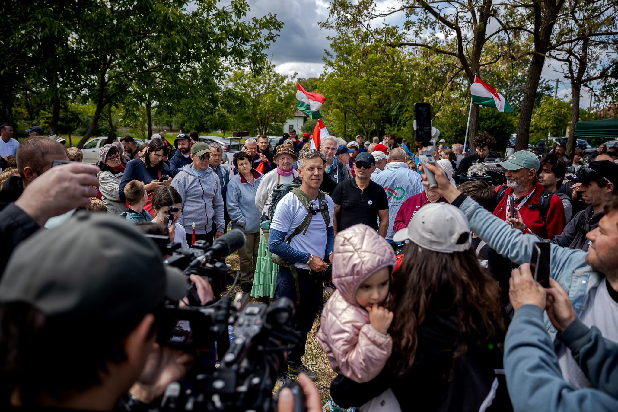 Silence engulfs pro-government polling institutions 1