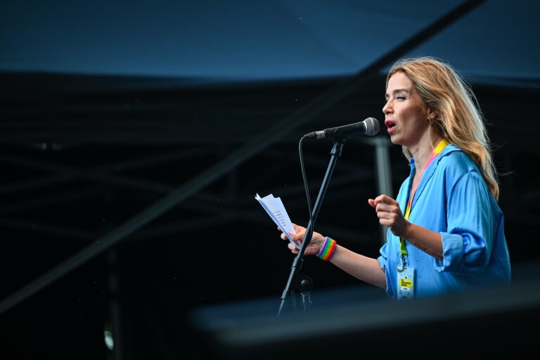Kovács Patrícia: Elegem van, hogy a legócskább buzizásra építenek politikai kampányokat