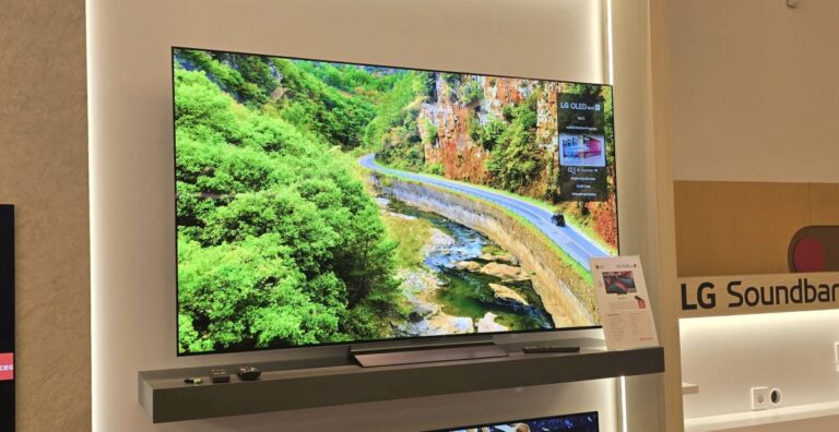 Az LG Display forradalmi eLEAP OLED technológiát fejleszt közel 1 milliárd dollárral.