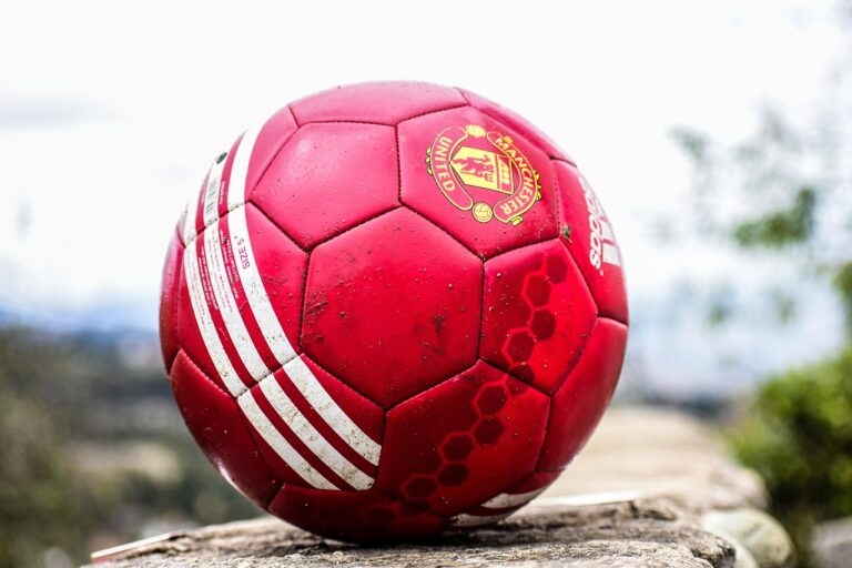 Manchester United Ollie Watkins megszerzésére törekszik Gyökeres helyett