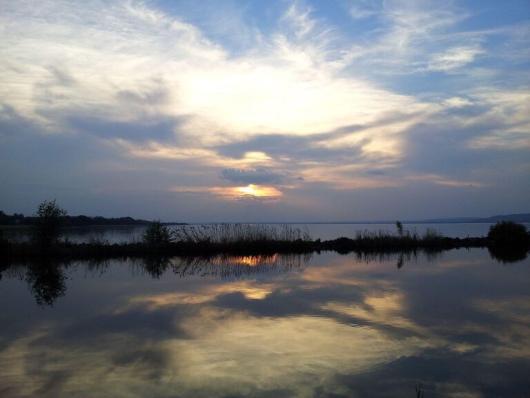 Csökkent a Balaton vízszintje, az erős párolgás miatt!