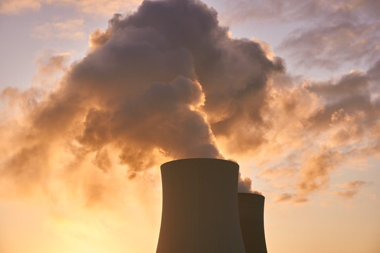 Francia atomerőművek leállása: repedések és túlterhelés összefüggése vizsgálat alatt