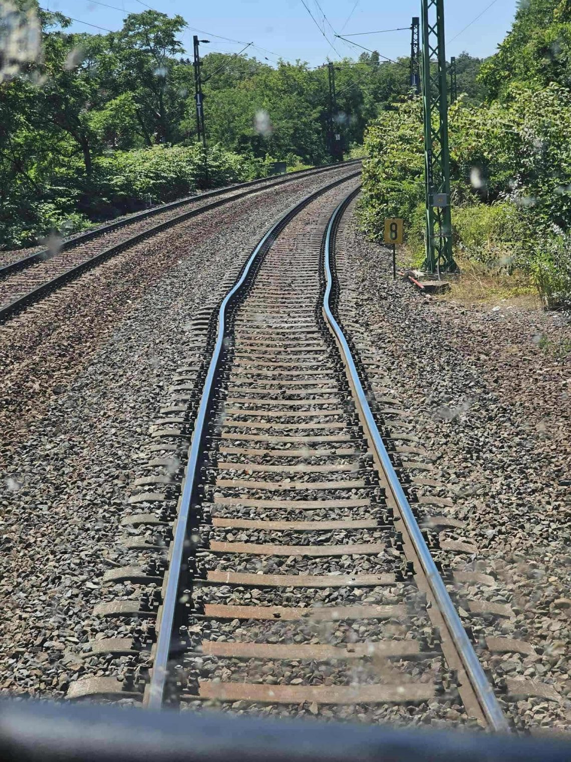Jelentős késések és pótlóbuszok a győri vasúti fővonalon